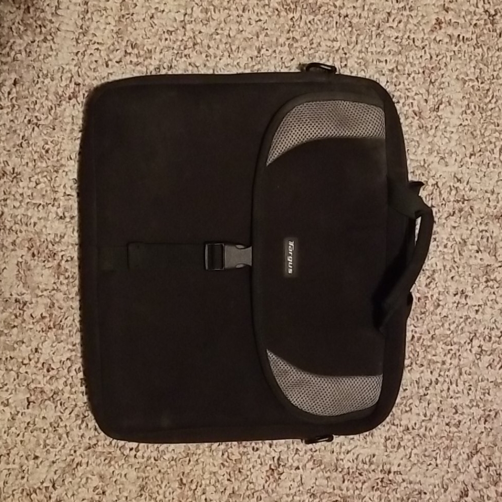 Targus - Black - Laptop Bag